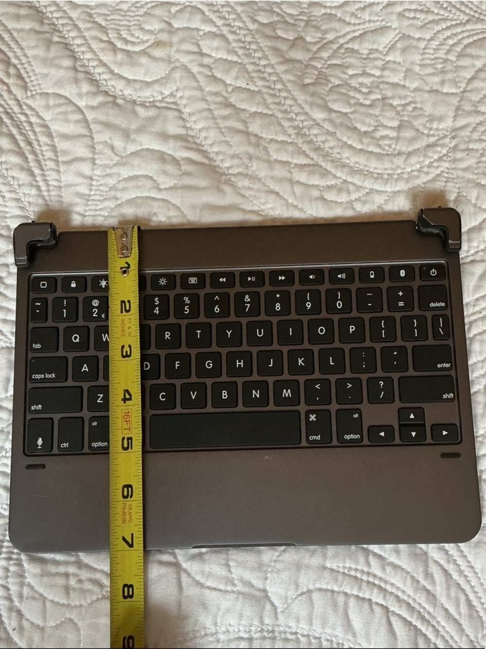 SOLD Brydge Pro Wireless Portable Bluetooth Keyboard iPad 11 Pro Space Grey - Picture 10 of 12